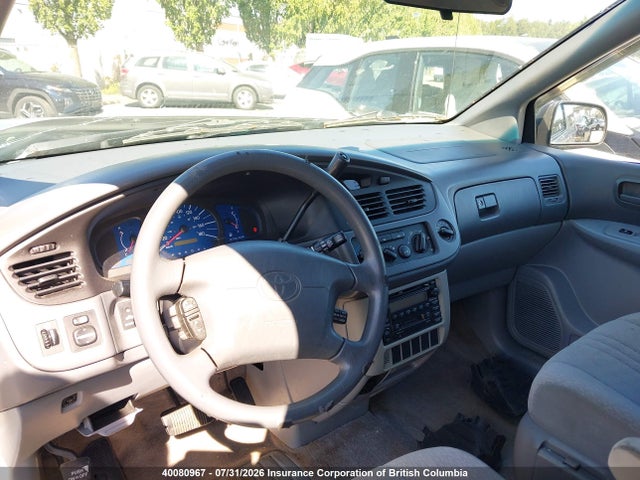 40080967 :رقم المزاد ، 4T3ZF19CX2U493435 vin ، 2002 Toyota Sienna Ce مزاد بيع