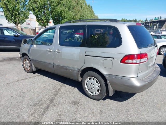 40080967 :رقم المزاد ، 4T3ZF19CX2U493435 vin ، 2002 Toyota Sienna Ce مزاد بيع