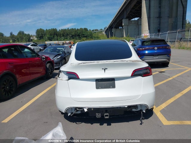 Tesla Model Y 2021 5YJYGAEE2MF299894 Image 17