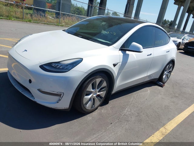 Tesla Model Y 2021 5YJYGAEE2MF299894 Image 2