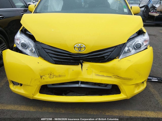 Toyota SIENNA LE 2017 5TDKZ3DC2HS766812 Image 13