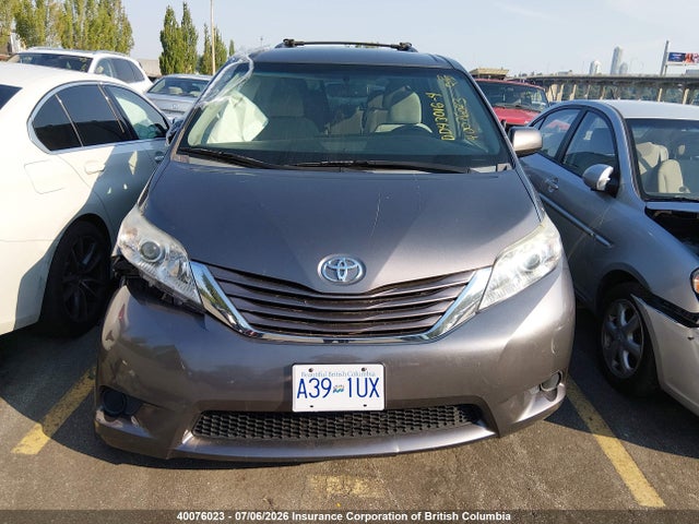 Toyota SIENNA LE 2015 5TDKK3DC9FS587720 Image 13