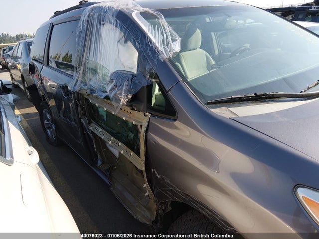 Toyota SIENNA LE 2015 5TDKK3DC9FS587720 Image 6