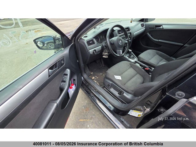 40081011 :رقم المزاد ، 3VWD07AJ4EM245130 vin ، 2014 Volkswagen Jetta مزاد بيع