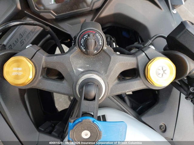 40081029 :رقم المزاد ، ML5ZXCS13SDA37398 vin ، 2025 Kawasaki Zx400 S مزاد بيع