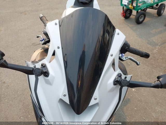 40081029 :رقم المزاد ، ML5ZXCS13SDA37398 vin ، 2025 Kawasaki Zx400 S مزاد بيع