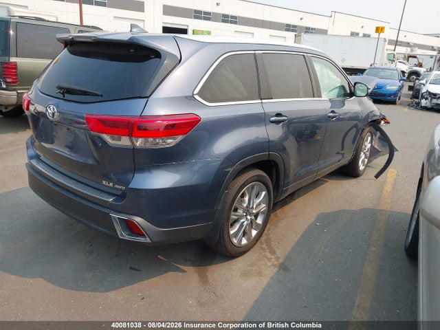 2017 Toyota Highlander Se/xle მანქანა იყიდება აუქციონზე, vin: 5TDJZRFH1HS507302, აუქციონის ნომერი: 40081038