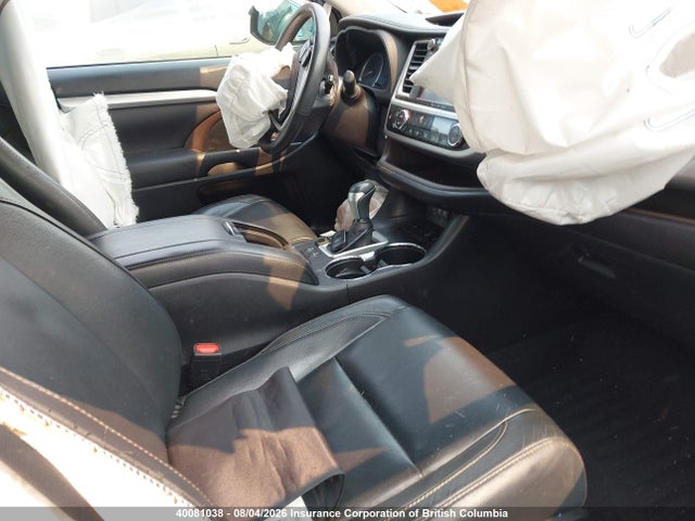 2017 Toyota Highlander Se/xle მანქანა იყიდება აუქციონზე, vin: 5TDJZRFH1HS507302, აუქციონის ნომერი: 40081038