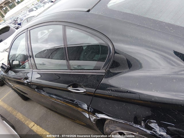 40076518 :رقم المزاد ، WBAFU7C54BC878172 vin ، 2011 Bmw 535 Xi مزاد بيع