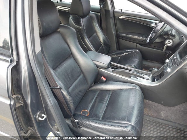 40081087 :رقم المزاد ، 19UUA66205A803792 vin ، 2005 Acura Tl مزاد بيع