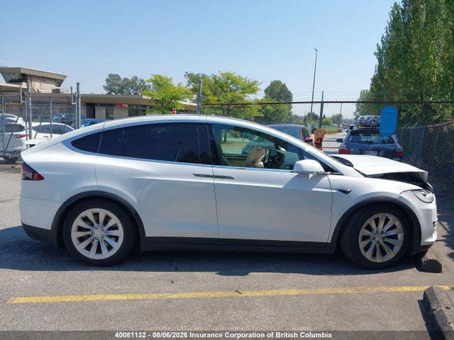 40081132 :رقم المزاد ، 5YJXCDE27LF273465 vin ، 2020 Tesla Model X Awd/standard Range مزاد بيع