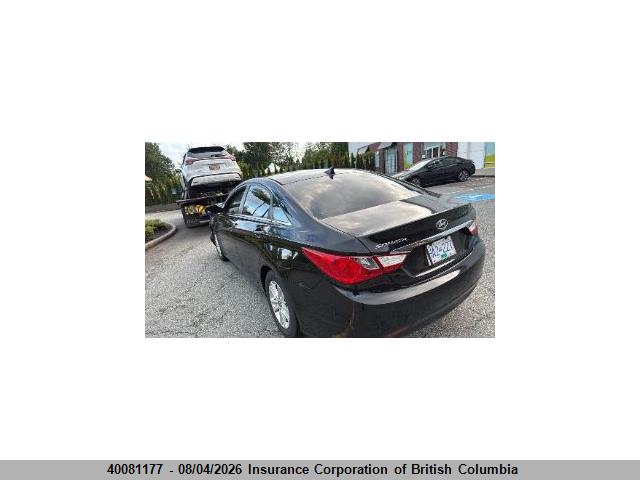 40081177 :رقم المزاد ، 5NPEB4AC3CH492983 vin ، 2012 Hyundai Sonata Gls مزاد بيع