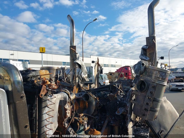 Продажа на аукционе авто 2003 Kenworth Construction W900, vin: 1XKWDB9X53R970599, номер лота: 40029143