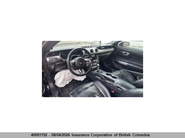 40081192 :رقم المزاد ، 1FATP8UH5M5125503 vin ، 2021 Ford Mustang مزاد بيع