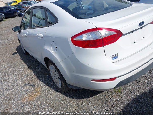 40073319 :رقم المزاد ، 3FADP4AJXEM238069 vin ، 2014 Ford Fiesta S مزاد بيع
