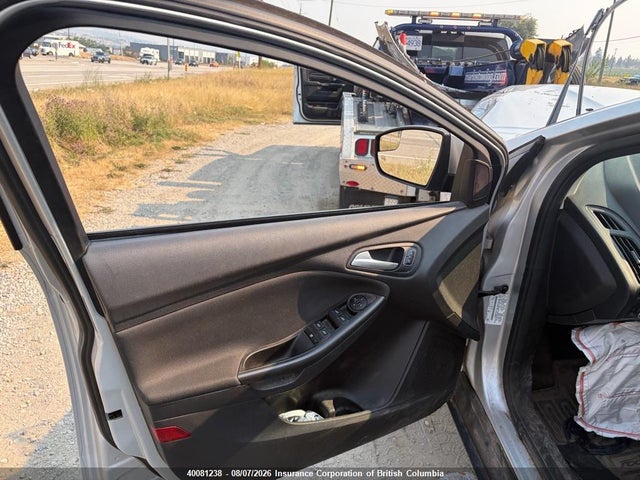 40081238 :رقم المزاد ، 1FADP3F2XFL200386 vin ، 2015 Ford Focus مزاد بيع
