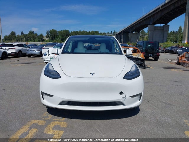 Auction sale of the 2021 Tesla Model Y, vin: 5YJYGDED1MF132466, lot number: 40075822