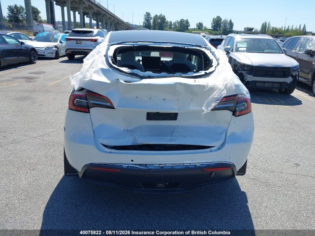Auction sale of the 2021 Tesla Model Y, vin: 5YJYGDED1MF132466, lot number: 40075822