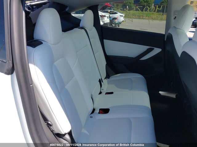 Auction sale of the 2021 Tesla Model Y, vin: 5YJYGDED1MF132466, lot number: 40075822