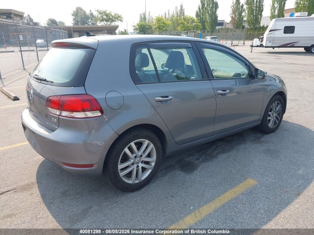 2010 Volkswagen Golf მანქანა იყიდება აუქციონზე, vin: WVWCA9AJ2AW371567, აუქციონის ნომერი: 40081298
