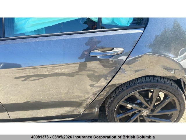 2018 Volkswagen Golf მანქანა იყიდება აუქციონზე, vin: WVWVF7AU2JW208989, აუქციონის ნომერი: 40081373