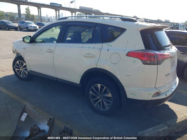 Toyota RAV4 2017 JTMRJREVXHD113567 Image 3