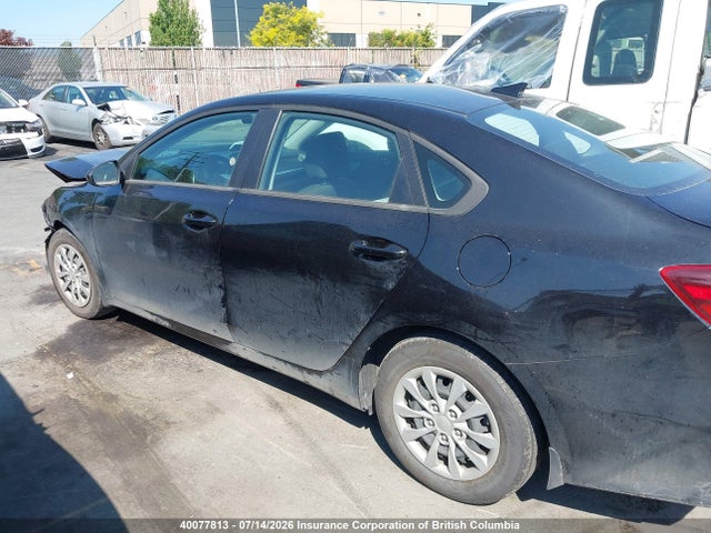 40077813 :رقم المزاد ، 3KPF24AD1NE473238 vin ، 2022 Kia Forte Fe/lxs مزاد بيع