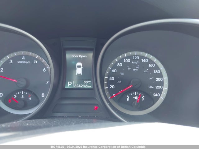 Продажа на аукционе авто 2016 Hyundai Santa Fe Sport, vin: 5XYZUDLB8GG354773, номер лота: 40074625