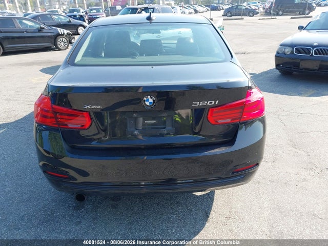 BMW 320i 2016 WBA8A3C54GK690646 Image 16