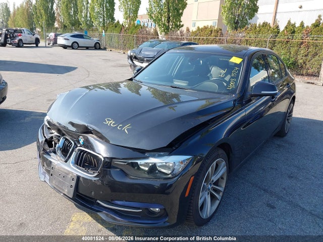 BMW 320i 2016 WBA8A3C54GK690646 Image 2
