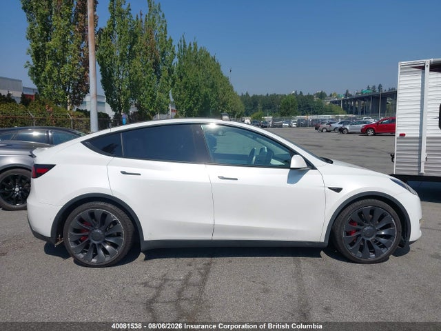 40081538 :رقم المزاد ، 7SAYGDEF0NF373604 vin ، 2022 Tesla Model Y مزاد بيع