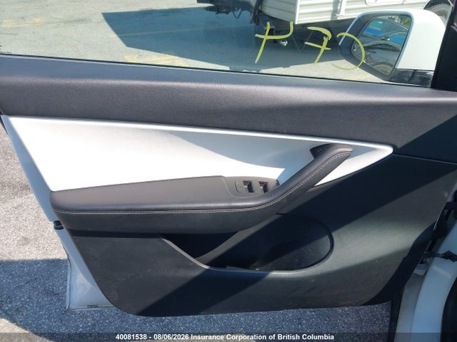 40081538 :رقم المزاد ، 7SAYGDEF0NF373604 vin ، 2022 Tesla Model Y مزاد بيع