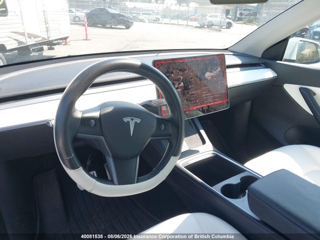 40081538 :رقم المزاد ، 7SAYGDEF0NF373604 vin ، 2022 Tesla Model Y مزاد بيع