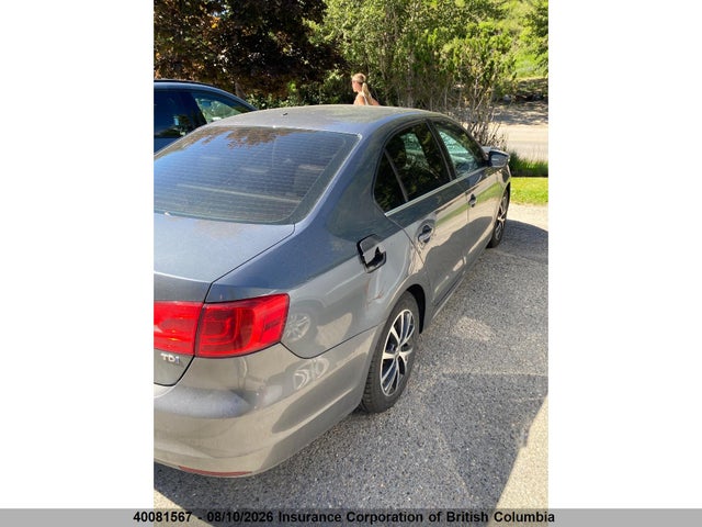 40081567 :رقم المزاد ، 3VWWL7AJ4BM092809 vin ، 2011 Volkswagen Jetta مزاد بيع