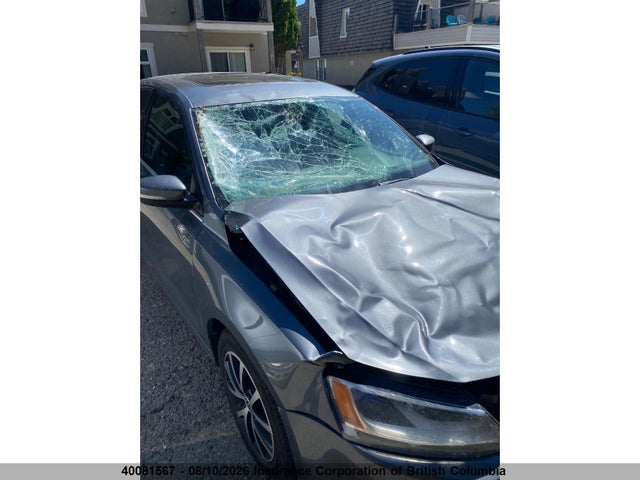 40081567 :رقم المزاد ، 3VWWL7AJ4BM092809 vin ، 2011 Volkswagen Jetta مزاد بيع