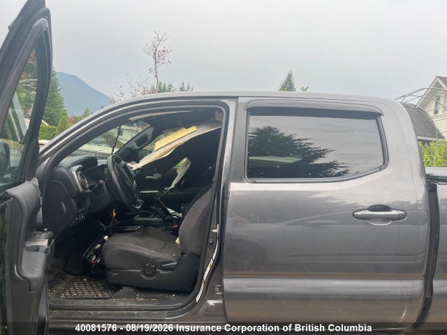 40081576 :رقم المزاد ، 5TFDZ5BN9HX015578 vin ، 2017 Toyota Tacoma Dbl Cab/sr5/trd Sport/or مزاد بيع