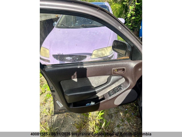 40081585 :رقم المزاد ، 4T1SK12E8RU399100 vin ، 1994 Toyota Camry مزاد بيع