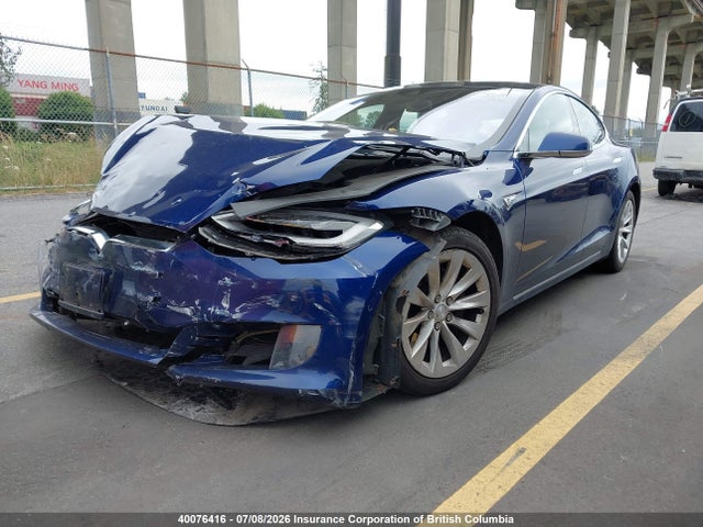 2016 Tesla Model S მანქანა იყიდება აუქციონზე, vin: 5YJSA1E21GF158042, აუქციონის ნომერი: 40076416