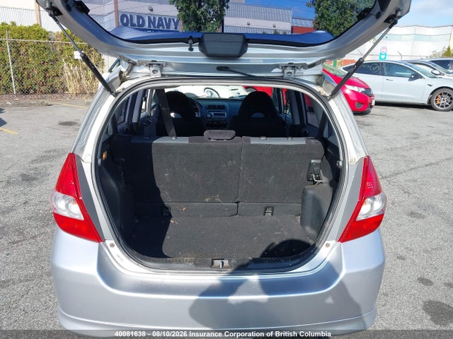 40081638 :رقم المزاد ، JHMGD38637S812726 vin ، 2007 Honda Fit مزاد بيع