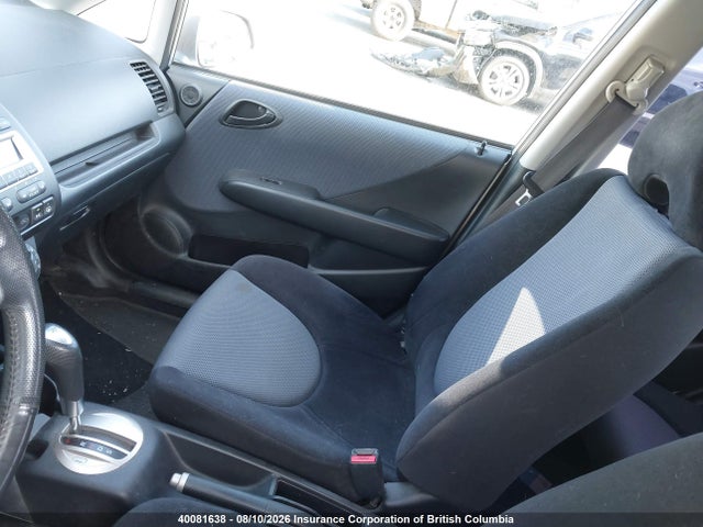 40081638 :رقم المزاد ، JHMGD38637S812726 vin ، 2007 Honda Fit مزاد بيع