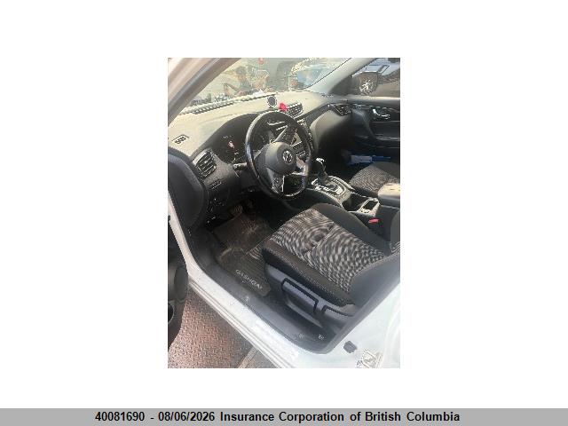 40081690 :رقم المزاد ، JN1BJ1BW8NW477697 vin ، 2022 Nissan Rogue Sport Sv مزاد بيع