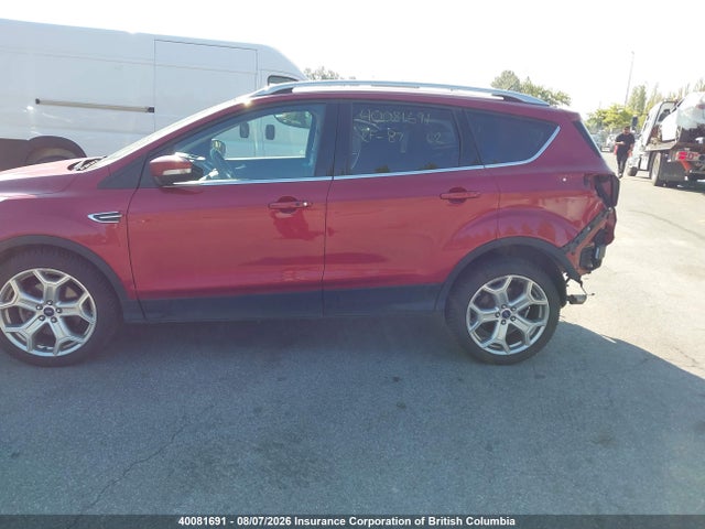 40081691 :رقم المزاد ، 1FMCU9J98HUB31728 vin ، 2017 Ford Escape Titanium مزاد بيع