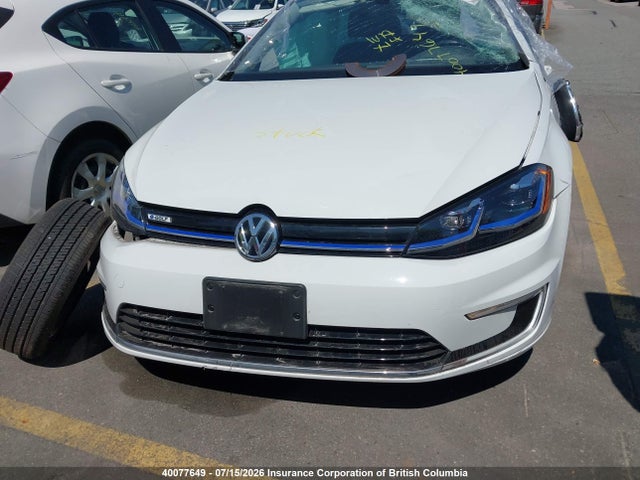 Продажа на аукционе авто 2019 Volkswagen E-golf Sel Premium, vin: WVWPR7AU3KW904908, номер лота: 40077649