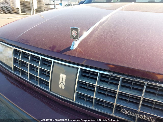 40081792 :رقم المزاد ، 1G3CW5132H4308244 vin ، 1987 Oldsmobile 98 Regency Brougham مزاد بيع