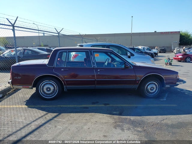 40081792 :رقم المزاد ، 1G3CW5132H4308244 vin ، 1987 Oldsmobile 98 Regency Brougham مزاد بيع