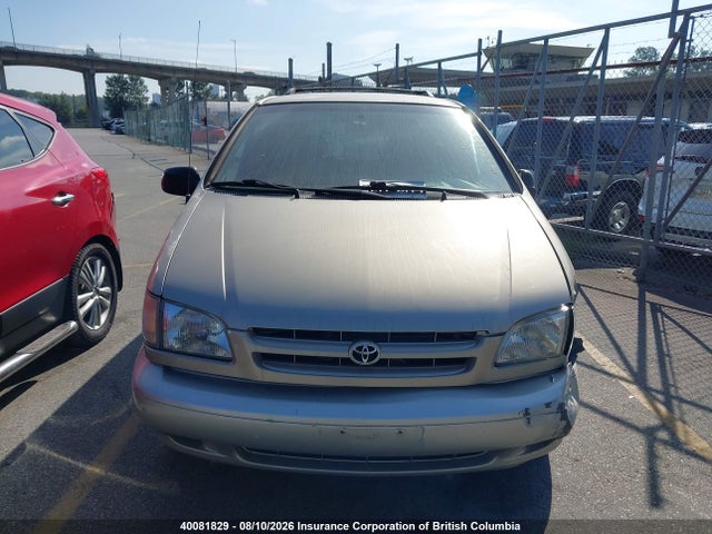 Продажа на аукционе авто 2000 Toyota Sienna Le/xle, vin: 4T3ZF13C3YU310488, номер лота: 40081829