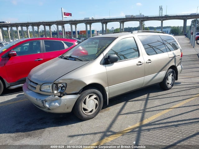 Продажа на аукционе авто 2000 Toyota Sienna Le/xle, vin: 4T3ZF13C3YU310488, номер лота: 40081829