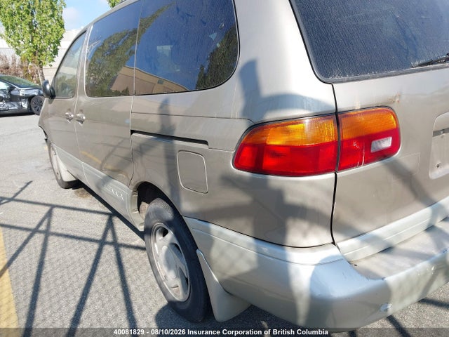 Продажа на аукционе авто 2000 Toyota Sienna Le/xle, vin: 4T3ZF13C3YU310488, номер лота: 40081829