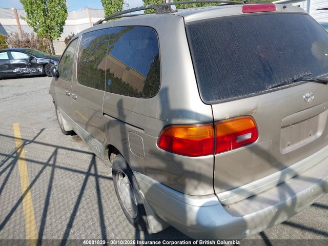 Продажа на аукционе авто 2000 Toyota Sienna Le/xle, vin: 4T3ZF13C3YU310488, номер лота: 40081829