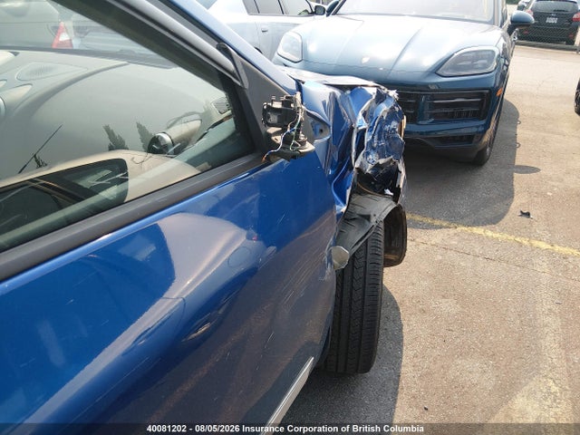 40081202 :رقم المزاد ، JN8AS5MVXBW271024 vin ، 2011 Nissan Rogue S/sv/krom مزاد بيع